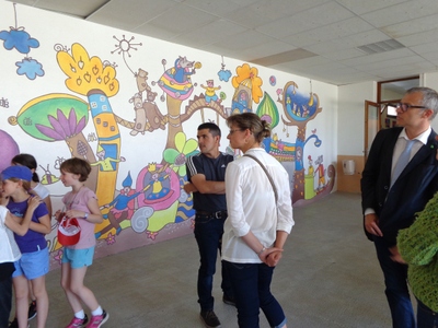 Les enfants de l’école ont réalisé une grande fresque